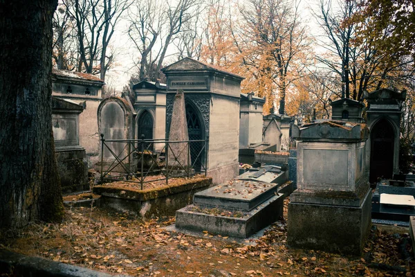 Paris Frankrike November 2019 Gravar Och Kryptor Kyrkogården Pere Lachaise — Stockfoto