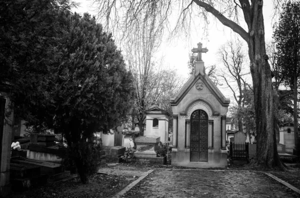 Paris Fransa Kasım 2019 Pere Lachaise Mezarlığında Mezarlar Mahzenler — Stok fotoğraf