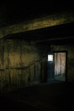 Auschwitz, Polonya - 25 Kasım 2019. Auschwitz toplama kampının bir parçası.