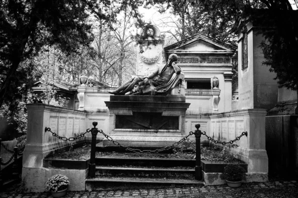 Paris França Novembro 2019 Sepulturas Criptas Cemitério Pere Lachaise — Fotografia de Stock