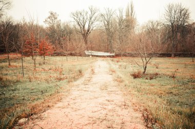 Prypyat Çernobil Yasak Bölge işareti ve terk edilmiş şehir ve köylerin sembolleri