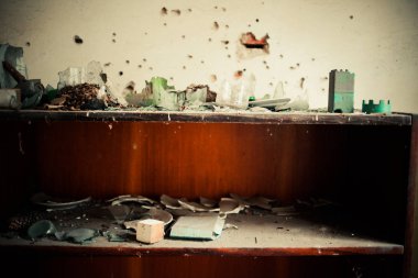 Prypiat Çernobil 'de terk edilmiş anaokulu Yasak Bölge Oyuncakları, Bebekler ve Kitaplar