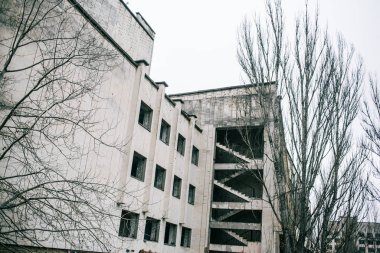 Terk edilmiş binalar ve Çernobil Yasak Bölge Pripyat