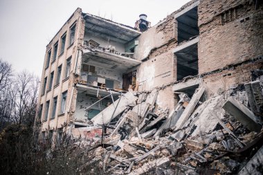 Çernobil Yasak Bölge 'de terk edilmiş binalar ve eşyalar.