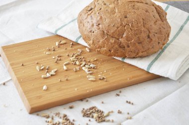 çeşitli ekmek ve rulolar