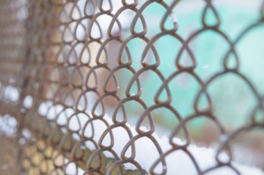   Çit Ahşap falls aşağı ve arka bacakları yapılmış içinde belgili tanımlık kış