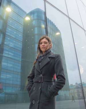 portre, İş Merkezi, bir genç iş kız