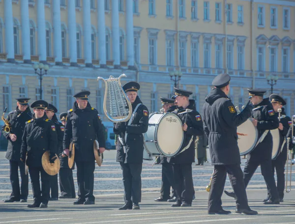 Russia, Saint-Petersburg, 28 April 2017 - a group of military br — Stock Photo, Image