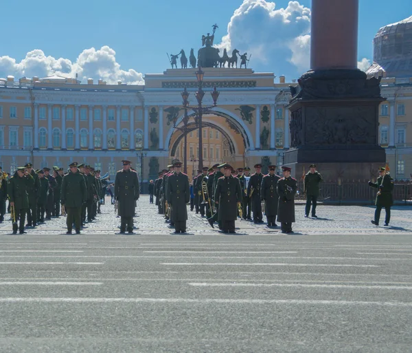 ロシア、サンクトペテルブルク、2017 年 4 月 28 日 -、軍部のミュージシャン — ストック写真