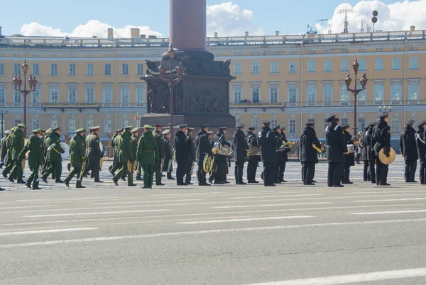 Россия, Санкт-Петербург, 28 апреля 2017 года - репетиция милиции — стоковое фото