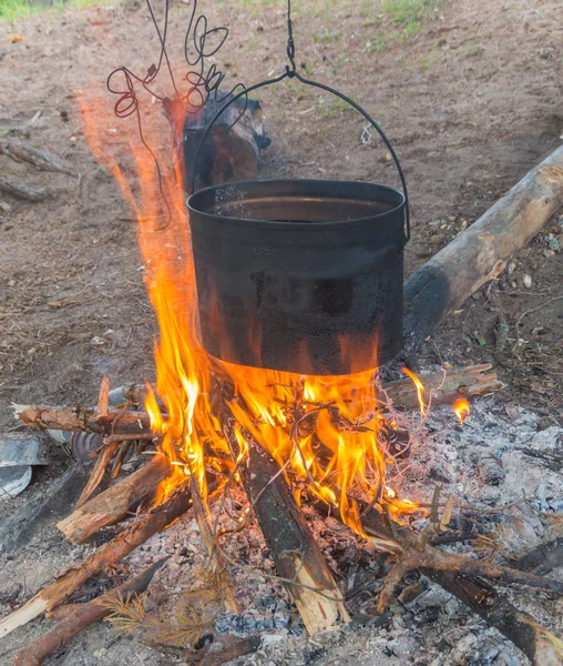 Kampanya ateşte su bir sürahi.