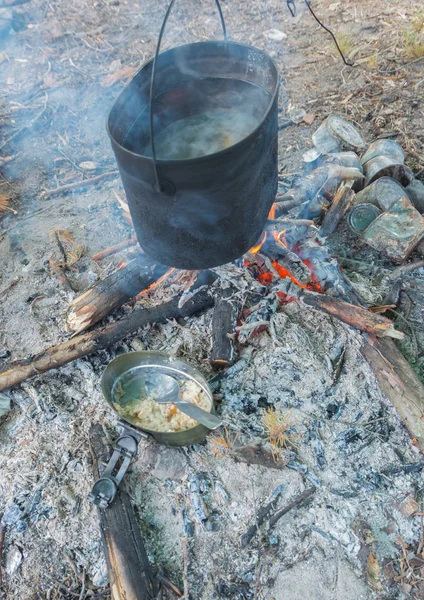 doğa sabah lapası Kuruyemiş ile yangında tadını çıkarma