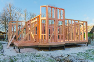 özel bir ahşap ev inşaatı, kazık Vakfı ve 