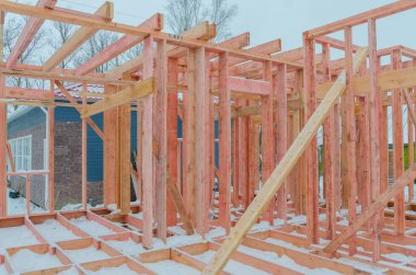 duvar ve zemin ikinci katı ahşap bir evde