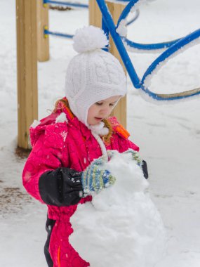 kardan adam kız kış bahçesi üzerinde sculpts