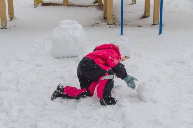 kardan adam kız kış bahçesi üzerinde sculpts