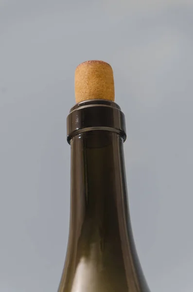 Szyjki butelki wina, ZAMKNIĘTA z cork tło — Zdjęcie stockowe
