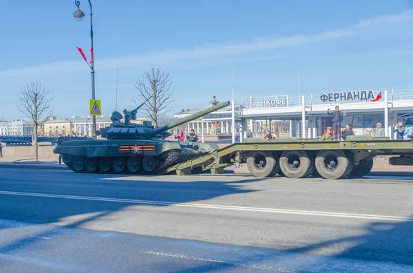 Rusya, St. Petersburg, 6 Mayıs 2018 zırhlı araçlar haritasında Pala — Stok fotoğraf