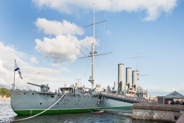 Saint-Petersburg, Rusya-14 Ağustos 2009. Aurora kruvazör, zırhlı büyük Ekim 1917'de komünist devrim işarettir.