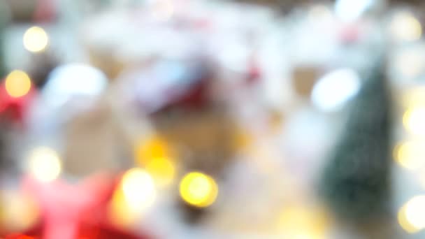 Weihnachten und Neujahr Hintergrund mit Geschenken. — Stockvideo