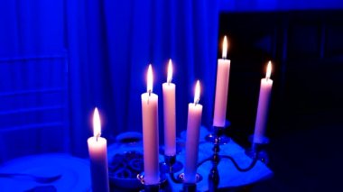 Bayramı mumlar yanan dekorasyonu - unsuru.