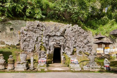 Goa Gajah Pura Goa Gajah Tapınağı (fil Mağarası Tapınağı) mağarada. Ubud, Bali Adası, Endonezya.