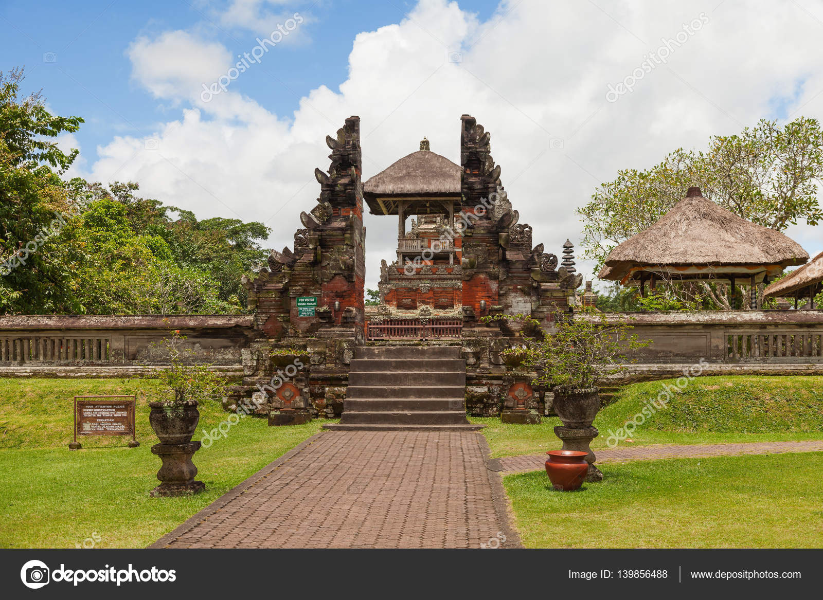 Taman Ayun Temple A Royal Temple Of Mengwi Empire Located