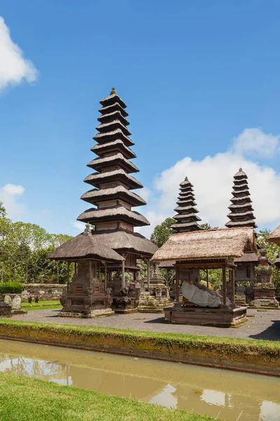 Templo Taman Ayun, un templo real del Imperio Mengwi situado en Mengwi, Badung regencia que es famoso lugares de interés en Bali. Países Bajos . — Foto de Stock