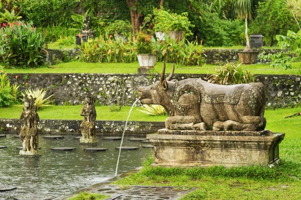 Palacio del Agua de Tirta Gangga. Monumento en Bali, Karangasem, Indo — Foto de Stock