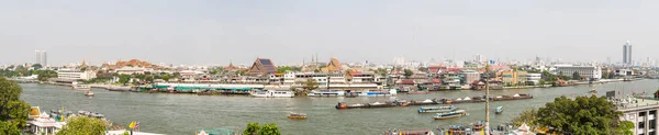 バンコク、大きなパノラマ ビューです。チャーオ ・ プラヤー川。タイ. — ストック写真