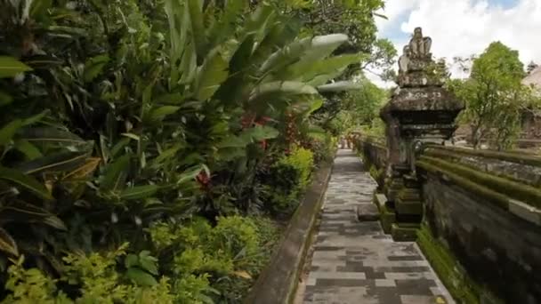 Taman Ayun Tapınağı, Mengwi İmparatorluğu Kraliyet Tapınağı. Bali dönüm noktası. Endonezya. — Stok video