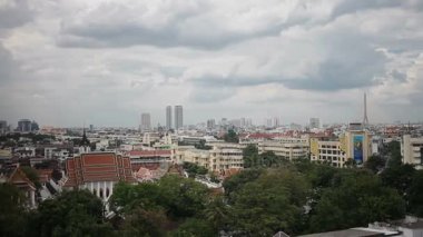 Bangkok panorama Wat Saket altın Mount görüntüleyin. Büyük cityscape. Tayland.