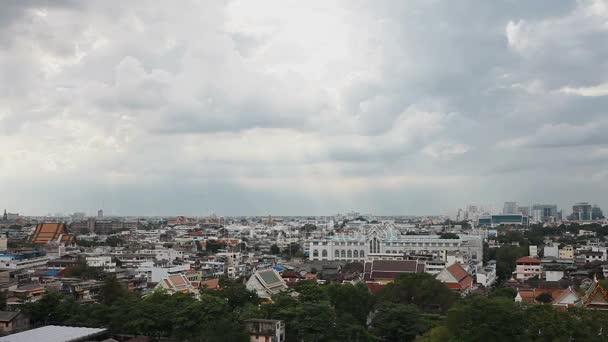 Bangkok panorama Wat Saket altın Mount görüntüleyin. Büyük cityscape. Tayland. — Stok video