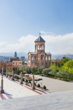 Çan kulesi, kutsal Trinity Katedrali (genellikle Sameba da bilinir) Tbilisi. Tiflis, Gürcistan.