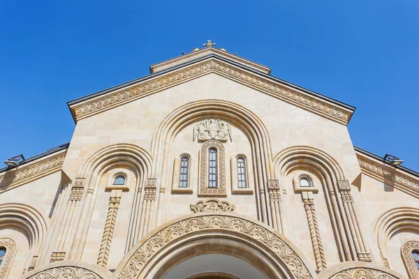 Архитектурные детали Св. Троицкого собора Тбилиси (Самеба), Грузия . — стоковое фото