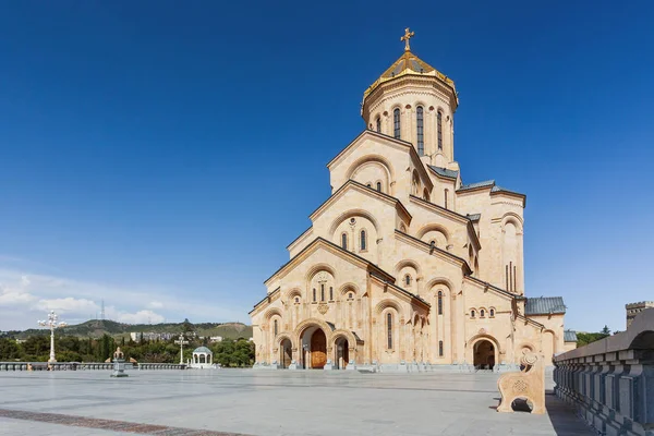 La Catedral de la Santísima Trinidad de Tiflis (comúnmente conocida como Sameba), Georgia . — Foto de Stock