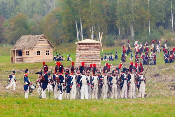 BORODINO, RUSIA - 06 de septiembre de 2015 - Representación de la batalla — Foto de Stock