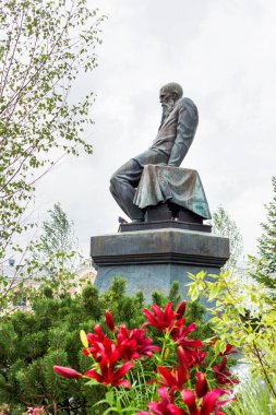 Ünlü Rus yazar Dostoyevski İstanbul Rusya Devlet Kütüphanesi önünde anıt. Moscow, Rusya Federasyonu.