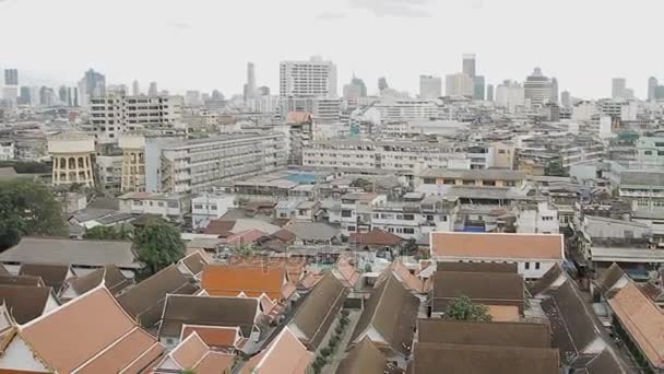 Bangkok, Thajsko - 24. října 2012. Bangkok panorama pohled z Wat Saket Golden Mount. Velké Panorama. Thajsko — Stock video