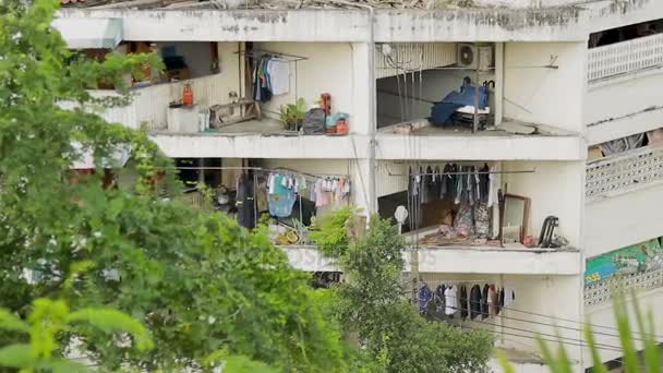 Evin açık balkon korkuluk, Bangkok, Tayland olmadan ile havadan görünümü. — Stok video