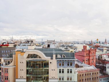 Moskova, Rusya - 07 Ocak 2018. Moskova tarihi merkezinde Merkez çocuk deposundan Panorama görünüm. Üzerinde Nautilus Alışveriş Merkezi, Kremlin, diğer yerler görmek.