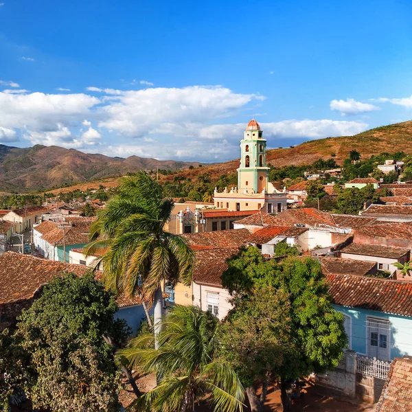 Ciudad colonial paisaje urbano de Trinidad, Cuba . — Foto de Stock