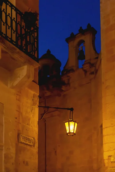 Old Fashioned Lantern Publius Square Night Mdina Ancient Capital Malta — Stok fotoğraf