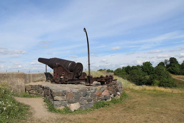 Old Russian fortress gun at Suomenlinna — Stock Photo, Image