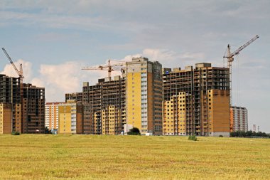 Konut alanında yapım aşamasında