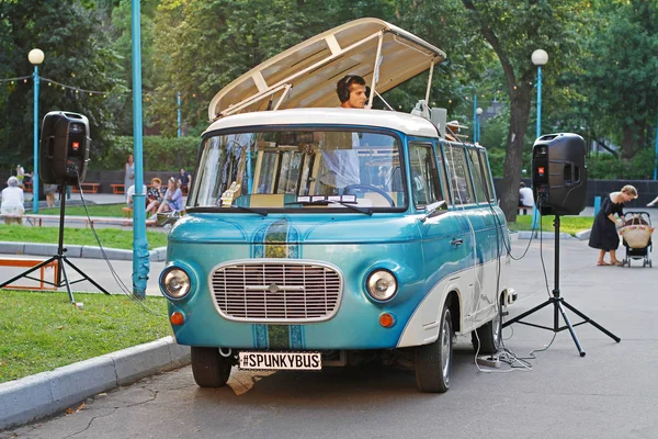 Moskau Russland August 2017 Spielt Musik Auf Mikrobus Ifa Beim — Stockfoto