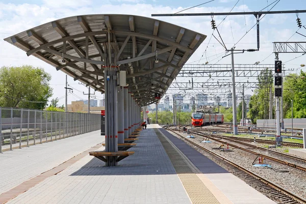 Volgogrado Rusia Mayo 2019 Tren Detiene Hasta Estación Tren Volgogrado —  Fotos de Stock