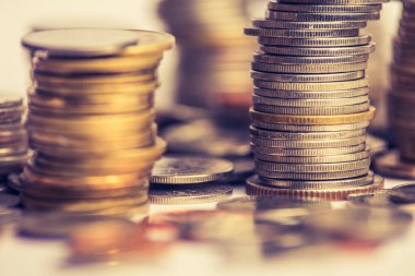 Para yığını döviz kurunda finansal endeksleri stokluyor. Muhasebe piyasası ekonomi analizinde finans borsası. Dijital borsa ticaret maliyeti geçmişi. Ekonomik Maliyet Konsepti;
