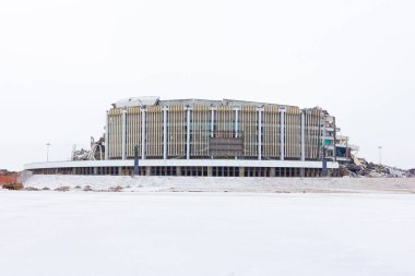 Skk Peterburgsky 'nin yıkılmış binası. Saint Petersburg Spor ve Ortakları
