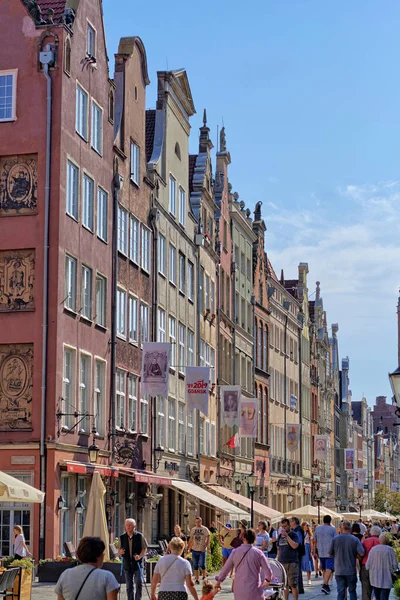 Historic tenement houses in Gdansk — Stock Photo, Image